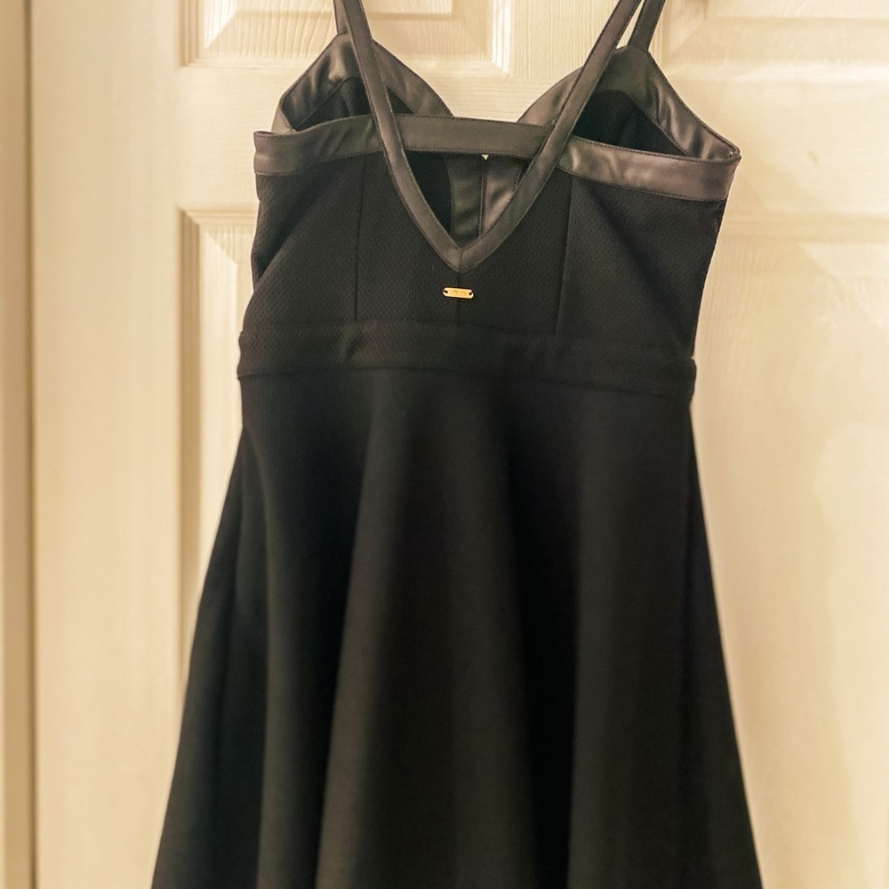 Bebe black dress (The little black dress). - Picture 4 of 9